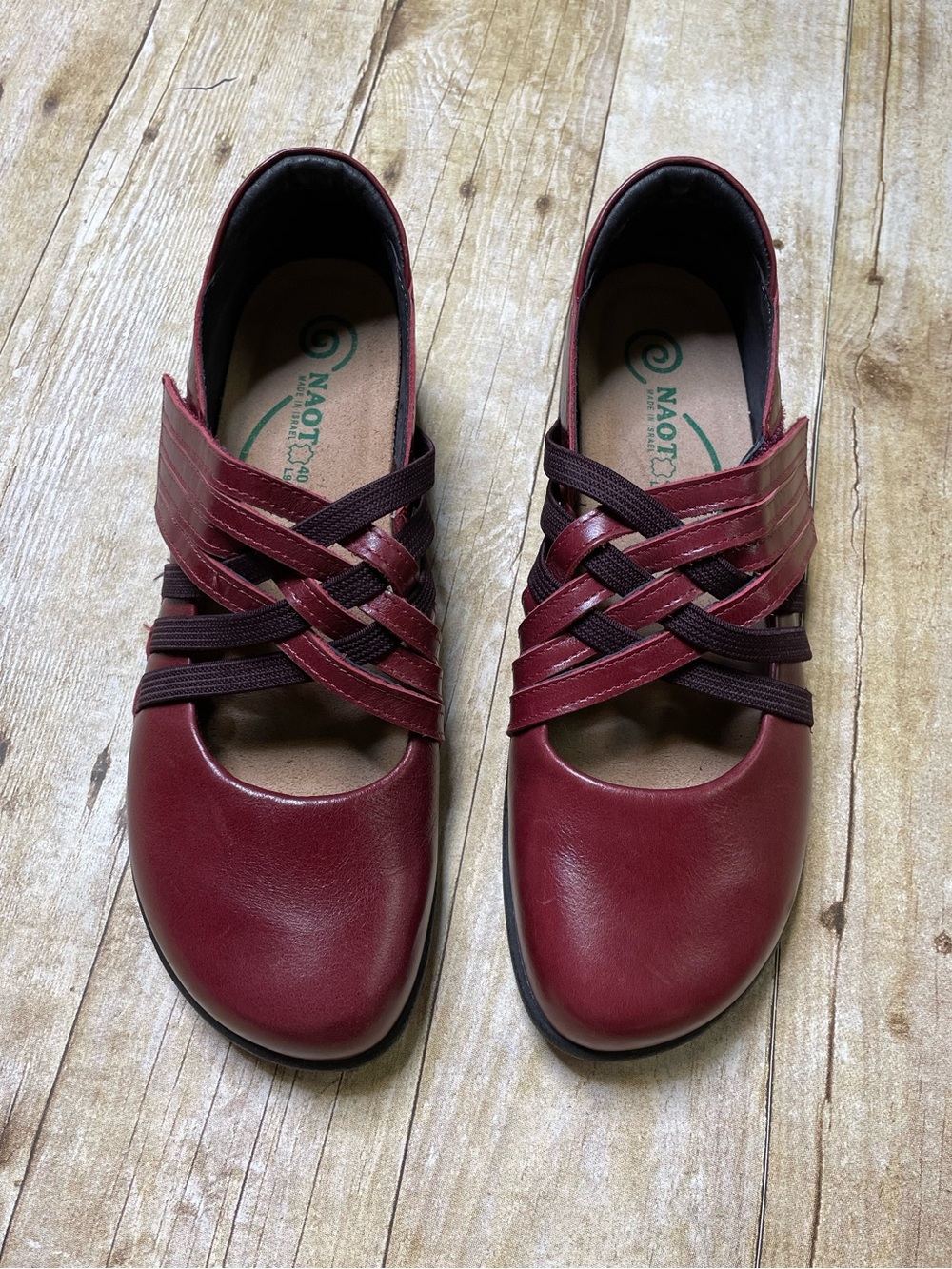 Naot Women’s Kawaka Mary Jane Style Shoes In Rumba/Crinkled Wine - Picture 2 of 13